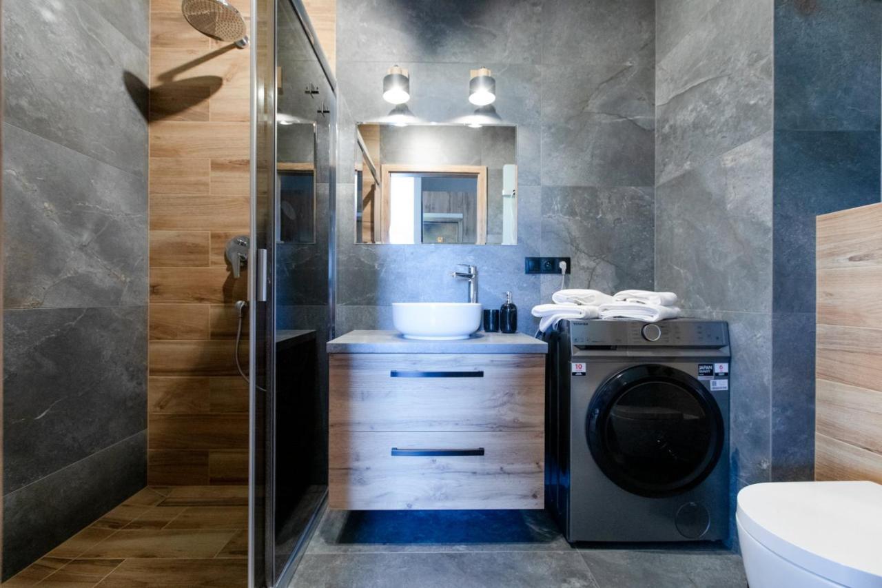 Apartment Water Wings By Major Domus Club